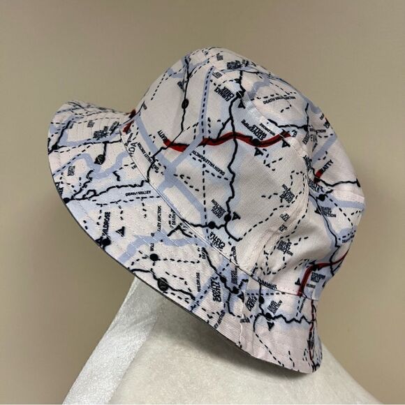 Hi tech men’s grey reversible bucket hat. - Picture 2 of 6
